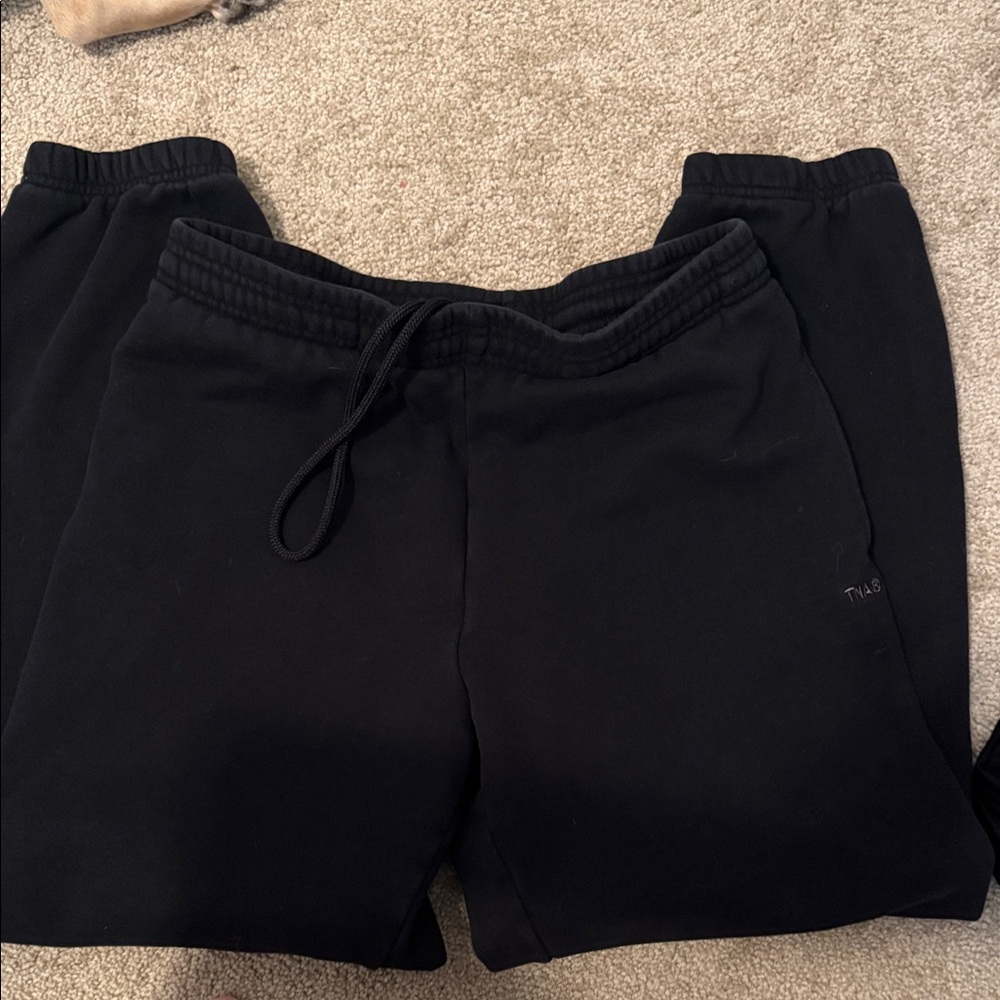 Aritzia Black Joggers TNA Sweatfleece Cozy Fleece Boyfriend Fit